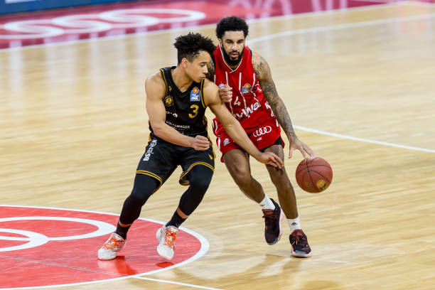 与托马斯 与托马斯