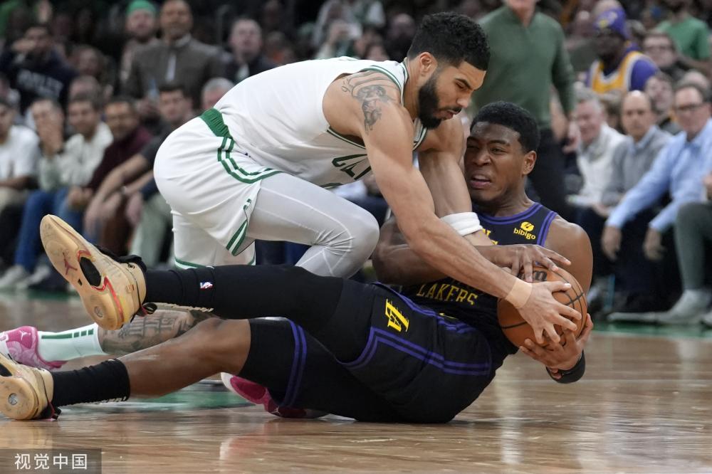 展现了他无 展现了他无